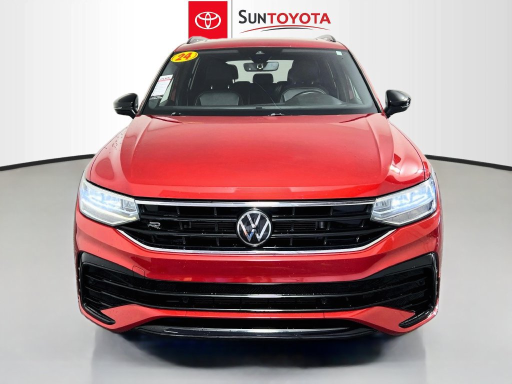 Used 2024 Volkswagen Tiguan SE R-Line FWD image 10