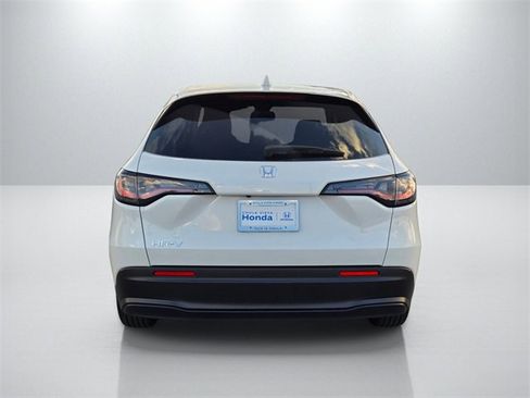 New 2026 Honda HR-V LX image 5