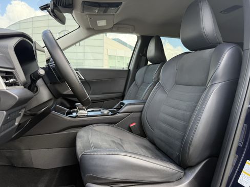 Used 2025 Mitsubishi Outlander SE AWD/4WD image 13