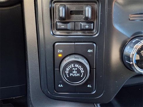 New 2025 Ford F150 Lariat w/ Equipment Group 502A High image 19