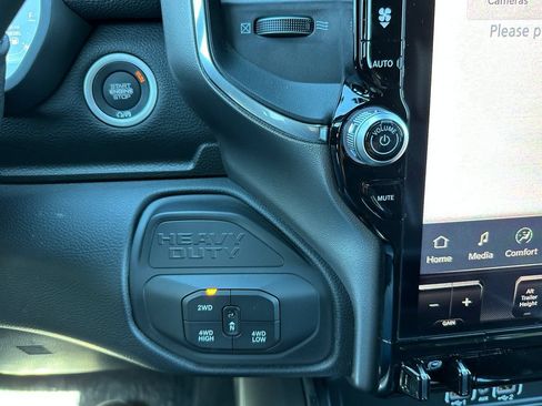 New 2026 RAM 3500 Laramie AWD/4WD image 29
