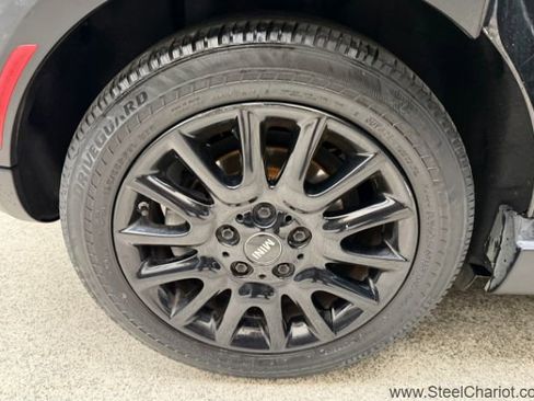 Used 2015 MINI Cooper 4-Door Hardtop image 23