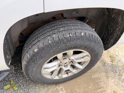 Used 2020 Chevrolet Tahoe LT AWD/4WD image 10