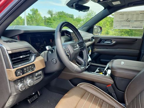 New 2026 GMC Yukon Denali Ultimate AWD/4WD image 14