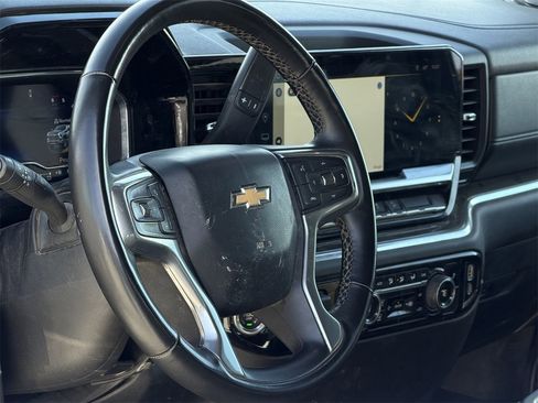 Used 2024 Chevrolet Silverado 2500 LT image 15