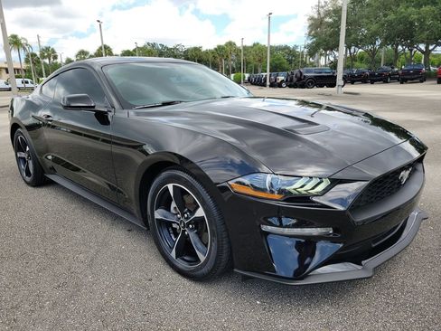 Used 2020 Ford Mustang Coupe RWD image 7
