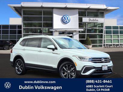 Certified 2023 Volkswagen Tiguan SE w/ Panoramic Sunroof Package