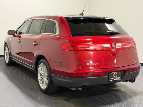 Used 2013 Lincoln MKT AWD image 7