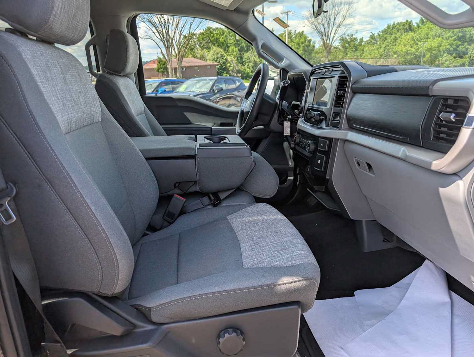 Used 2023 Ford F150 XLT AWD/4WD image 40