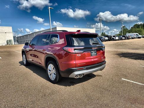 Used 2026 GMC Acadia Elevation w/ Elevation Premium Package FWD image 6