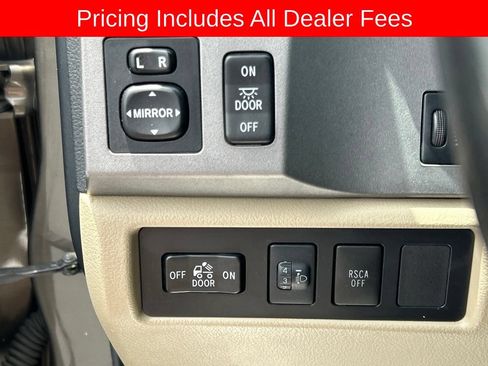 Used 2012 Toyota Tundra 4x4 Double Cab w/ Tow Pkg image 6