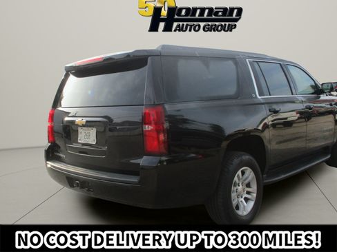 Used 2018 Chevrolet Suburban LT AWD/4WD image 5