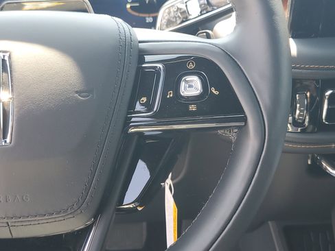 New 2026 Lincoln Aviator Black Label AWD/4WD image 16