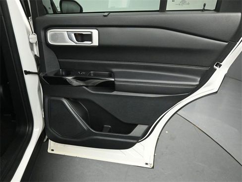 Certified 2022 Ford Explorer ST w/ ST Street Pack image 31