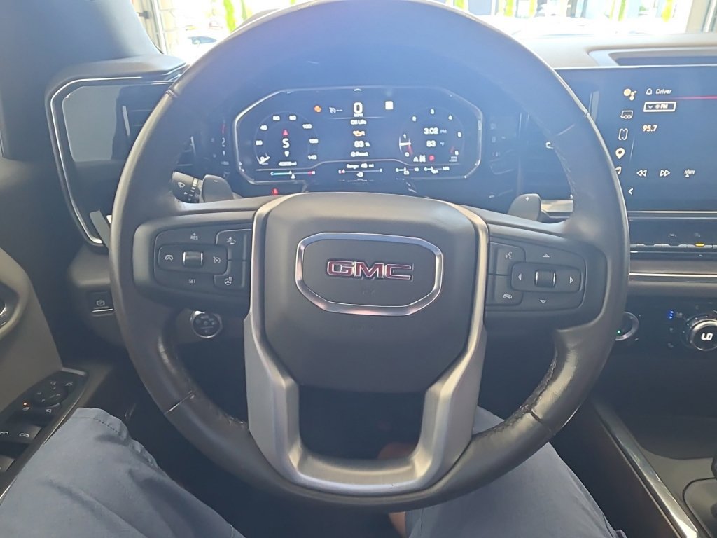 Used 2023 GMC Sierra 1500 SLT w/ SLT Premium Package AWD/4WD image 46