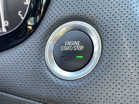 Used 2024 Cadillac XT5 Premium Luxury image 30