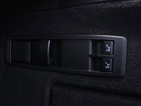 Certified 2026 BMW iX xDrive45 image 16