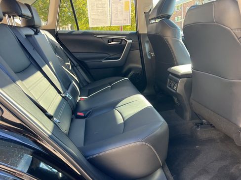 Used 2023 Toyota RAV4 XLE Premium image 26