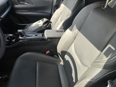 Used 2026 Toyota Prius AWD image 21