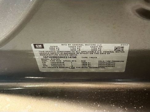 Used 2017 GMC Sierra 1500 SLE w/ SLE Value Package image 27