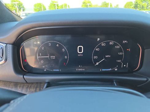 Used 2022 Jeep Grand Wagoneer Series II AWD/4WD image 26