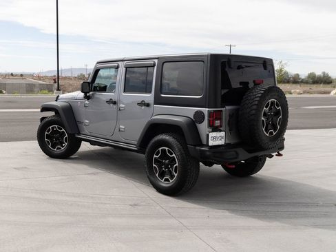 Used 2016 Jeep Wrangler Unlimited Rubicon image 5