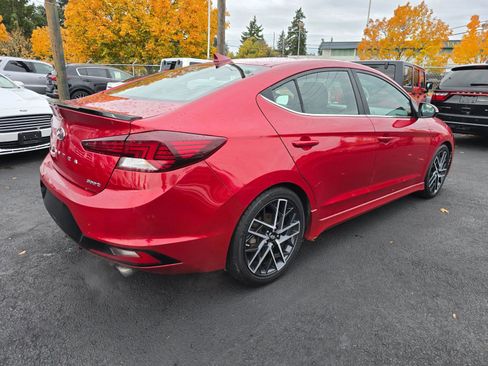 Used 2019 Hyundai Elantra Sport w/ Cargo Package image 5