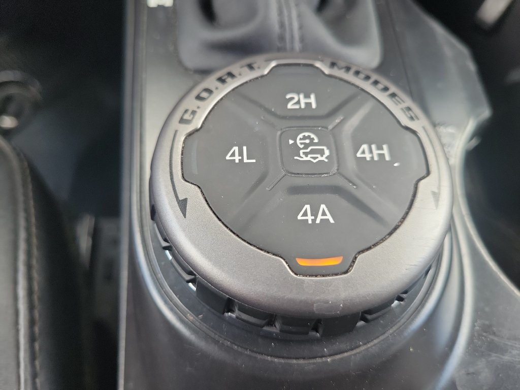 Used 2024 Ford Bronco Everglades AWD/4WD image 25