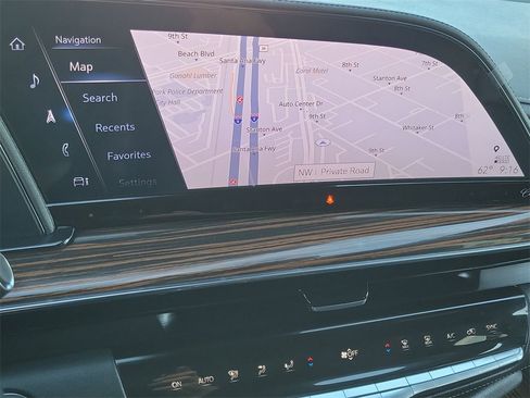 Certified 2024 Cadillac Escalade ESV Luxury image 14