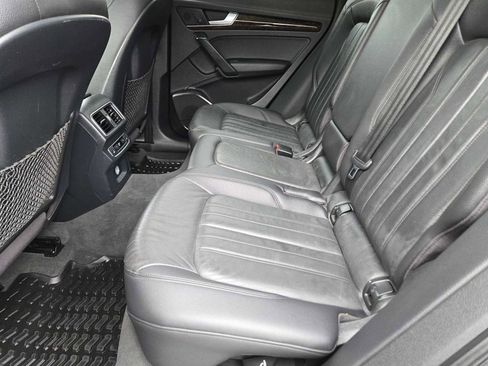 Used 2018 Audi Q5 2.0T Premium Plus w/ Premium Plus Package image 30