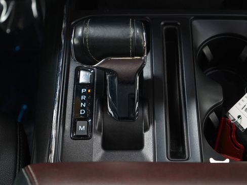 Used 2022 Ford F150 Lariat w/ Equipment Group 502A High image 18