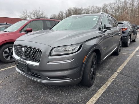 Used 2023 Lincoln Nautilus Reserve w/ Monochromatic Package image 3