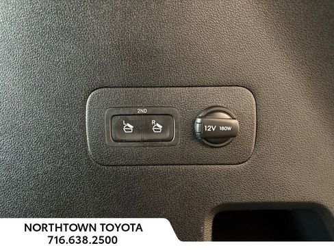 Used 2020 Hyundai Santa Fe SEL w/ Convenience Package image 25