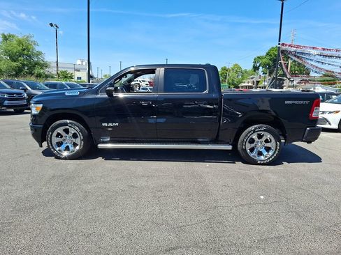 Used 2022 RAM 1500 Big Horn AWD/4WD image 9