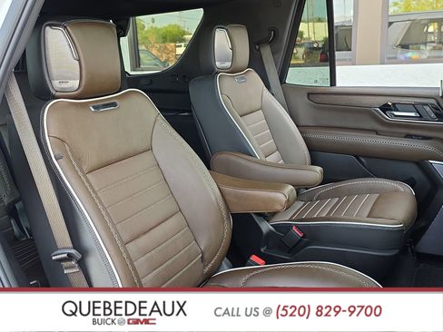 Used 2025 GMC Yukon Denali Ultimate image 44