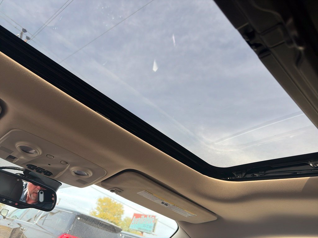 Used 2014 Buick Enclave Premium FWD image 16