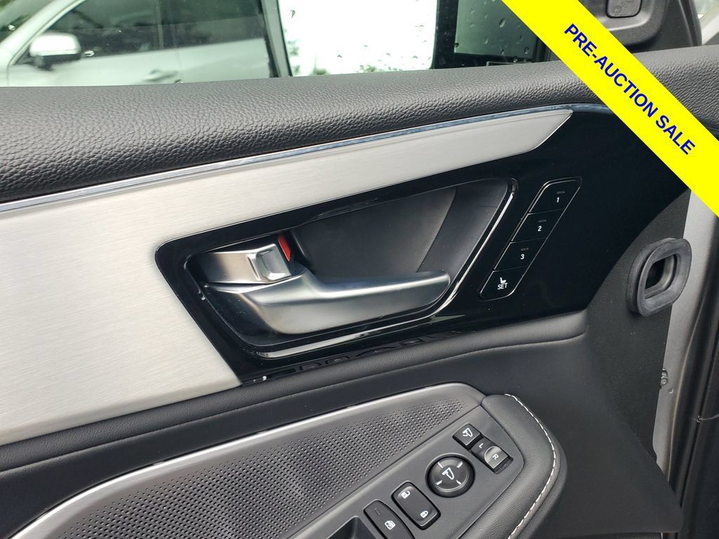 Used 2026 Acura MDX w/ Technology Package FWD image 23