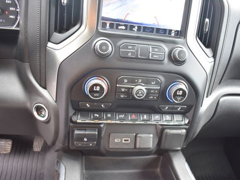 Used 2020 Chevrolet Silverado 1500 LT Trail Boss AWD/4WD image 19