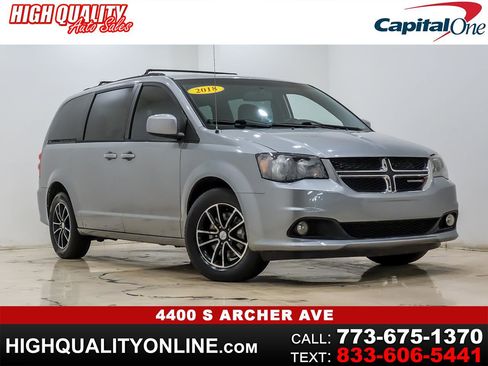Used 2018 Dodge Grand Caravan GT image 1