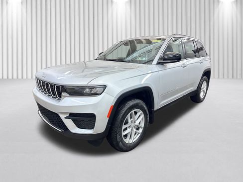 New 2025 Jeep Grand Cherokee Laredo X image 10