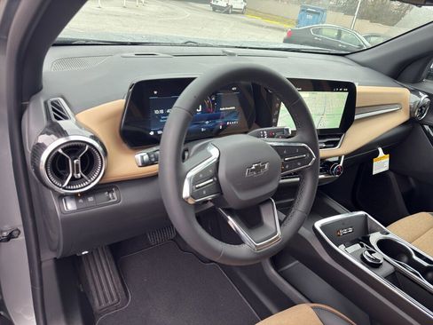 New 2026 Chevrolet Equinox ACTIV w/ Convenience Package III image 24