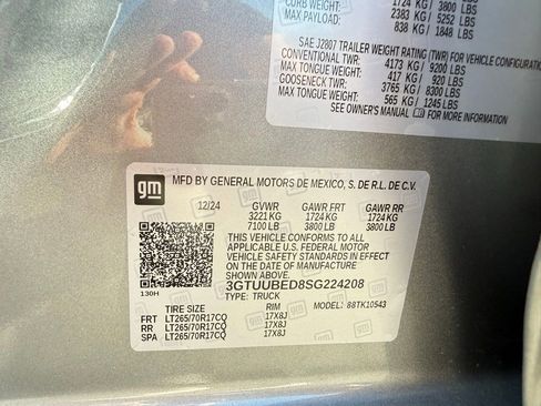 Used 2025 GMC Sierra 1500 SLE AWD/4WD image 30