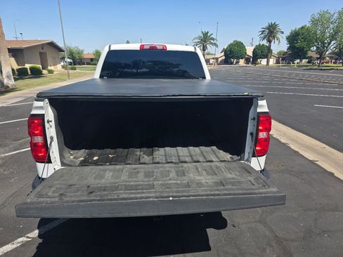 Used 2018 Chevrolet Silverado 1500 LT w/ LT Eassist Package image 15