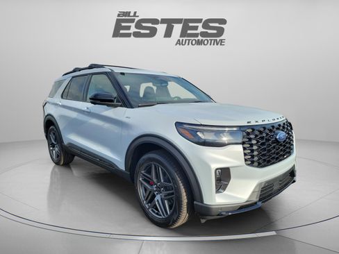 New 2026 Ford Explorer ST-Line AWD/4WD image 5