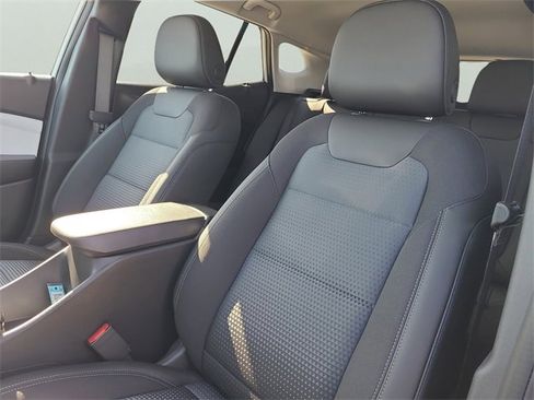 New 2026 Chevrolet Trax LT image 23