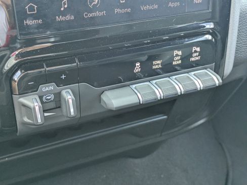 Used 2025 RAM 2500 Big Horn image 27