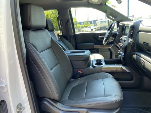 Used 2022 Chevrolet Silverado 1500 RST w/ Redline Edition AWD/4WD image 34