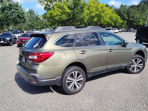 Used 2019 Subaru Outback 3.6R Limited AWD/4WD image 3