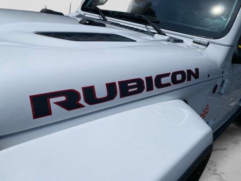 Used 2022 Jeep Gladiator Rubicon w/ LED Lighting Group AWD/4WD image 14