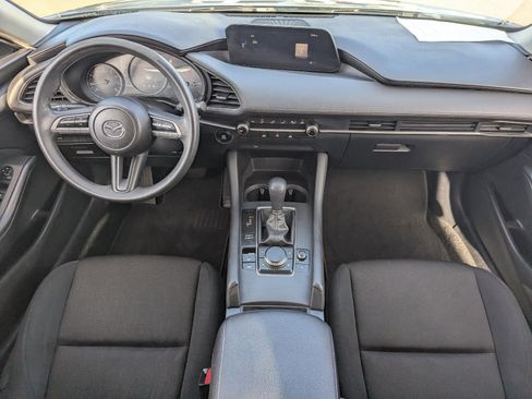 Used 2020 MAZDA MAZDA3 Sedan image 14